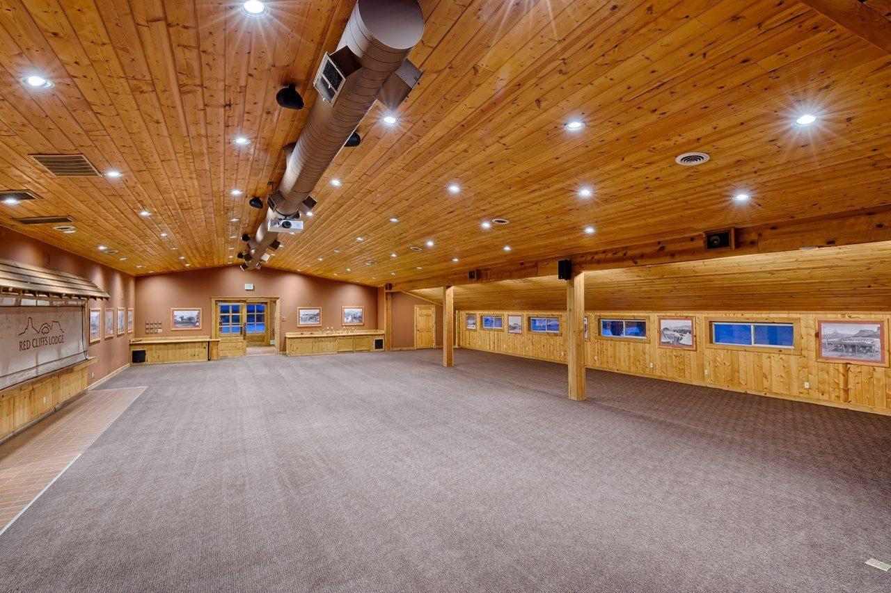 Red Cliffs Lodge Моаб Экстерьер фото