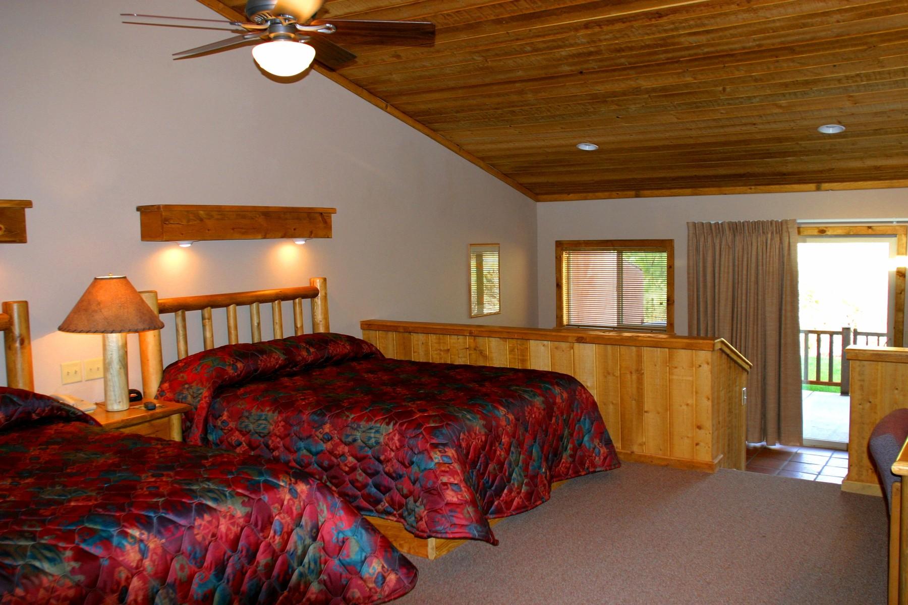 Red Cliffs Lodge Моаб Экстерьер фото