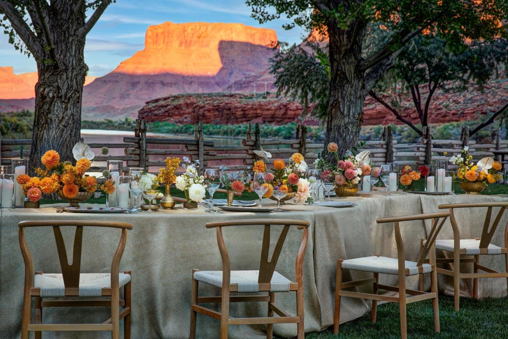 Red Cliffs Lodge Моаб Экстерьер фото