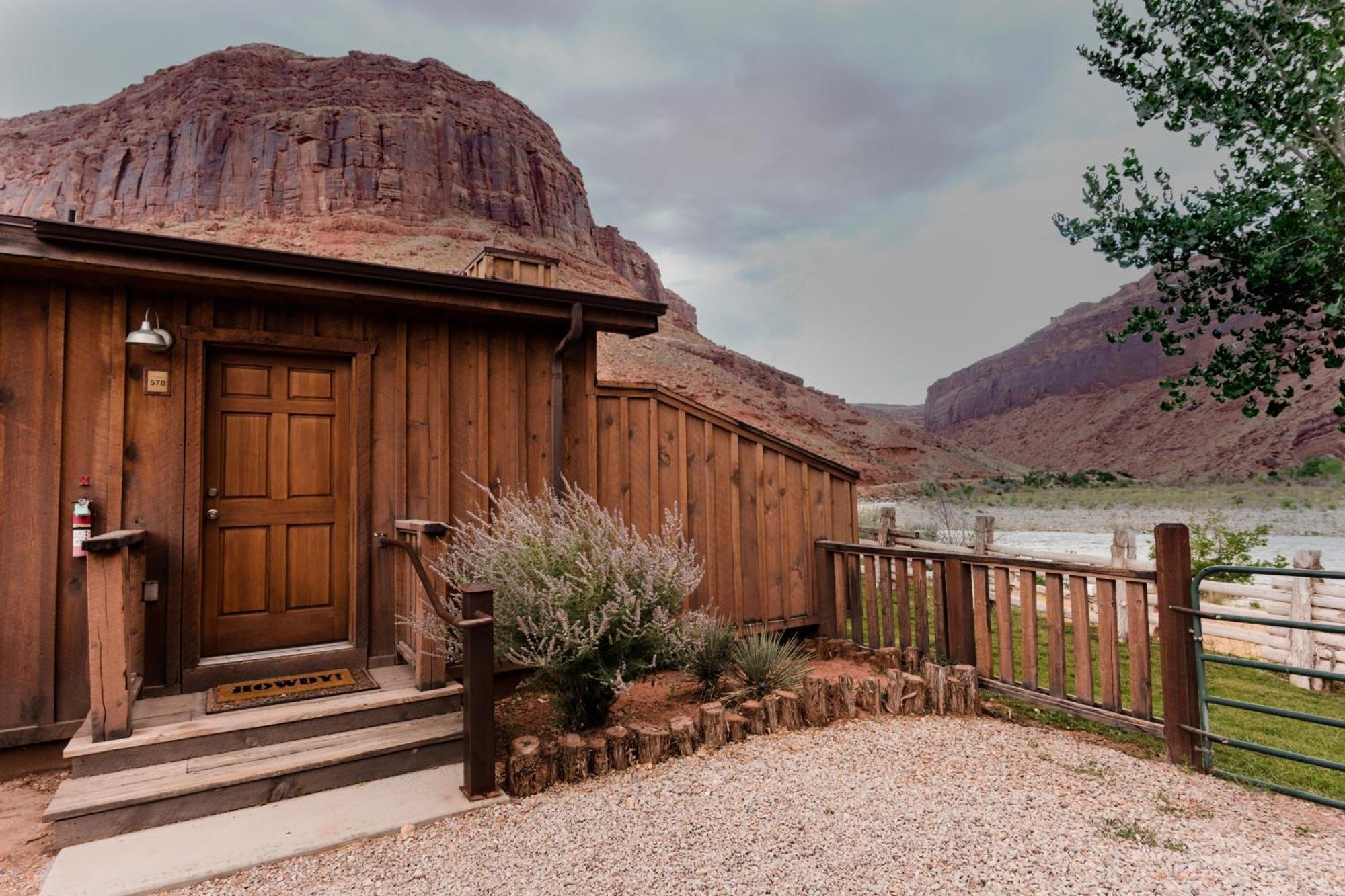 Red Cliffs Lodge Моаб Экстерьер фото