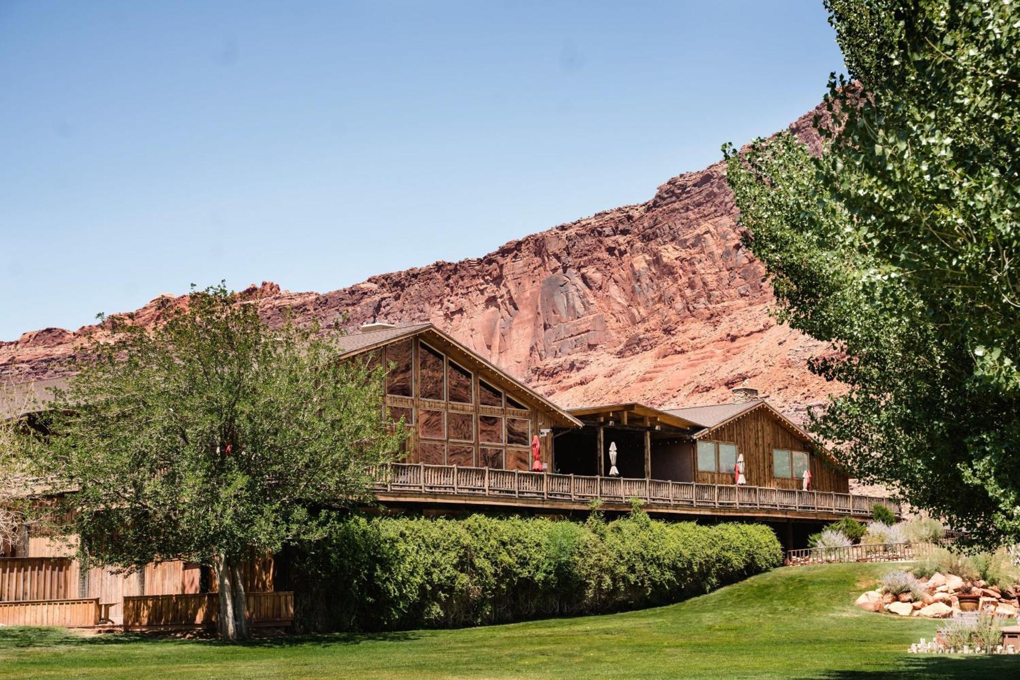 Red Cliffs Lodge Моаб Экстерьер фото